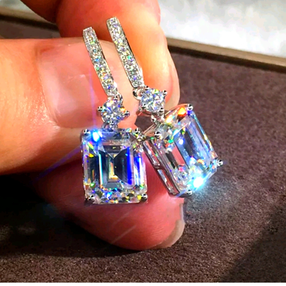 18K Emerald Cut Earrings - Picture 6 of 6